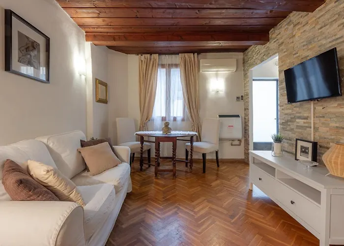 Signoria Florentine Apartment
