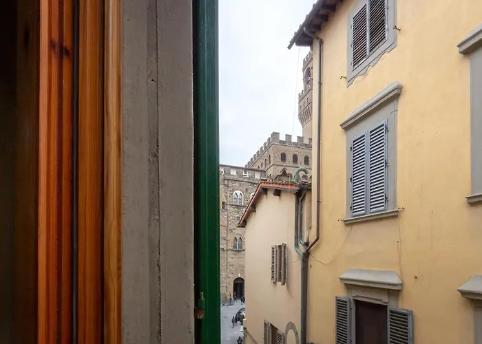 Signoria Florentine Apartment